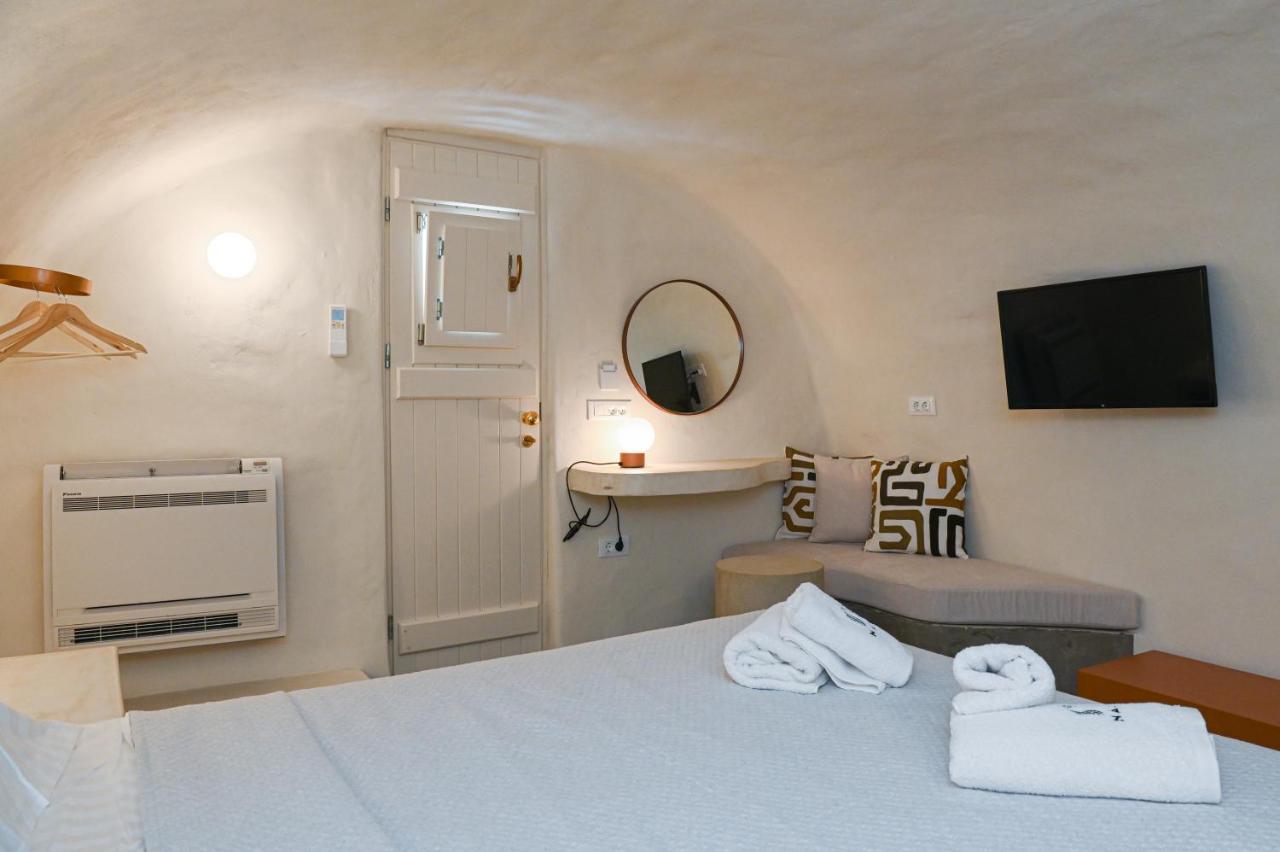 Naos Suites Vóthon Exteriör bild